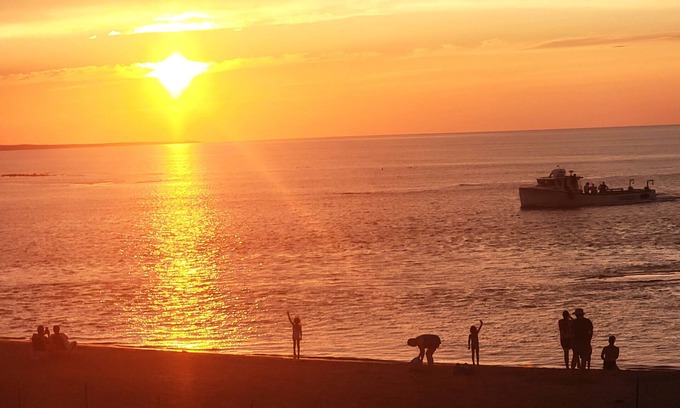 Stanhope Cottage | Lyons Cottages - Cottage #10, 2BR Walk to the Beaches of Stanhope National Park!