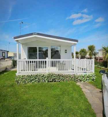 Rhyl Resort | Lyons robin hood lodge Rhyl