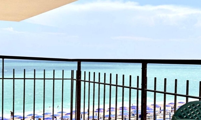 Marcelli Apartment | M389 - Marcelli, new three-room apartment on the sea with private beach