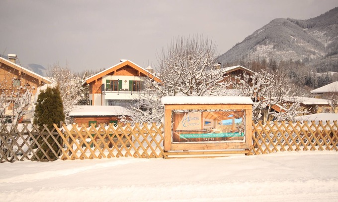 Bruck an der Grossglocknerstrasse House | magical chalet in a quiet central location - ski area Zell am See - Kaprun