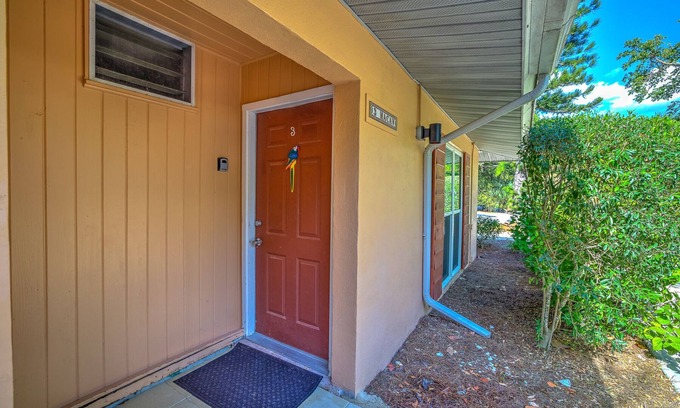 Sanibel Cottage | Macaw cottage, newly remodeled, walking distance to beach, shops, restaurants!