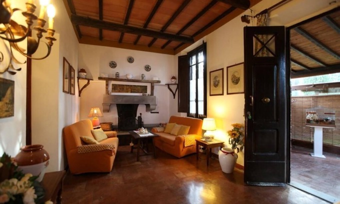 San Gimignano Villa | Macinella Friendly and Artistic apartment "Sunflower 1"