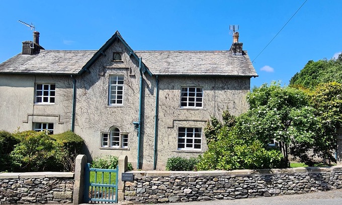 Cark Cottage | MACKERETH COTTAGE AT HOLKER, pet friendly in Cark In Cartmel