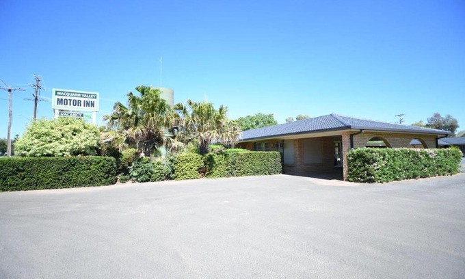 Ravenswood Hotel | Macquarie Valley Motor Inn
