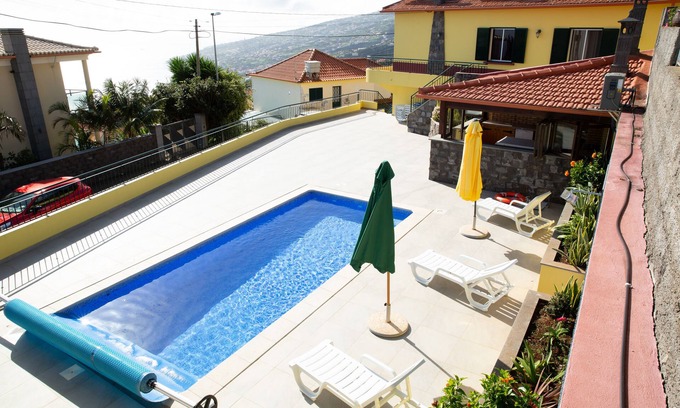 Santa Cruz Villa | Madeira House in Santa Cruz