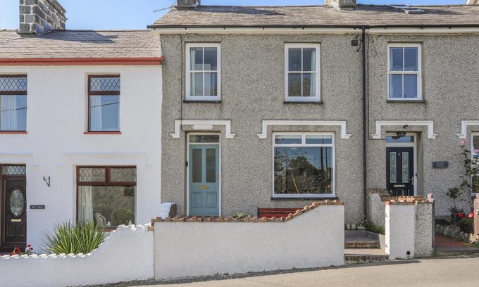 Criccieth House | Maes-Yr-Haf