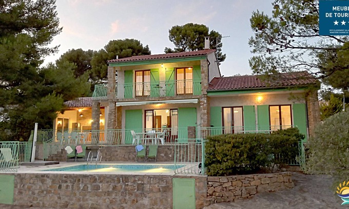 Ceyreste Villa | ☼ MAGIC! A Villa With Swimming Pool, Close to the Calanques ♥ Just for You