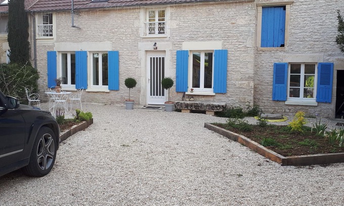Suilly-la-Tour House | Magnificent country house