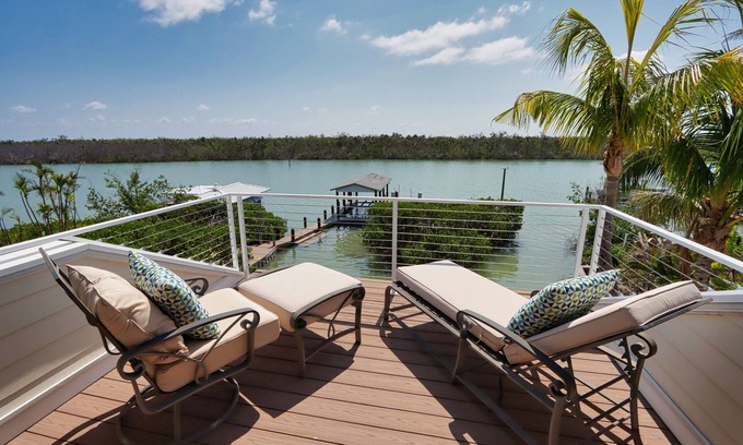Captiva House | Magnificent Home on Captiva! - Dolphin Cove