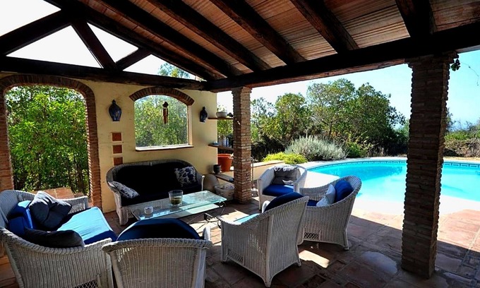 La Gaspara Apartment | Magnificent house with pool near the sea