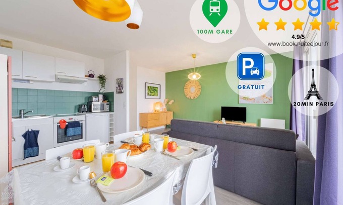 Saint-Cyr-l'Ecole Apartment | Magnificent Loft with terrace and view