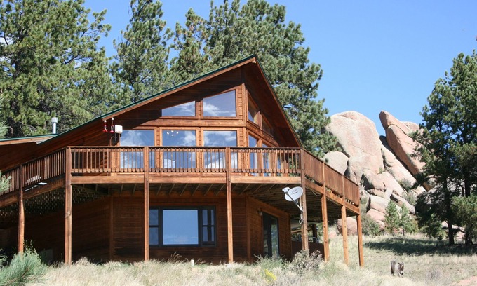 Florissant Cabin | Magnificent Mountain Home with Beautiful Pikes Peak Views