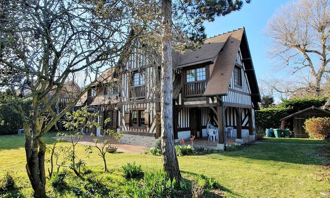 Tourgeville House | Magnificent Norman house 300m from the beach - limit Deauville