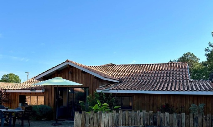 Lanton House | Magnificent renovated barn