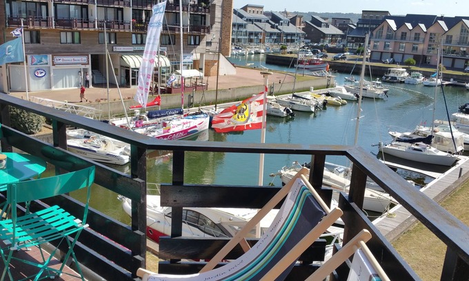 Deauville Apartment | Magnificent triplex with sea and marina views from the balcony, close to the center.