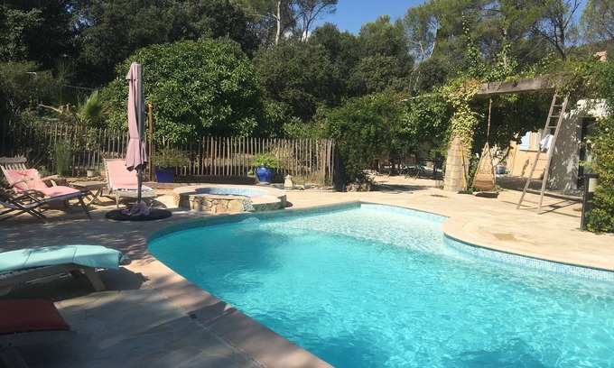 Pignans House | Magnificent villa overlooking the Massif des Maures swimming pool, terrace, vegetable garden