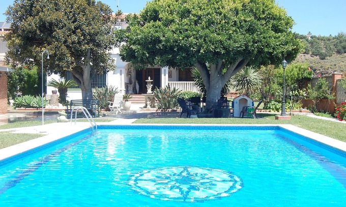 Velez-Malaga House | Magnificent villa with private pool 100 meters from the beach.