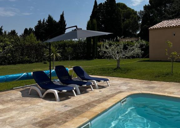 Chateaurenard House | Magnifique maisonnette Dépendance avec Piscine