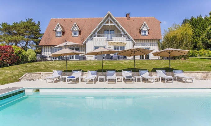 Gonneville-sur-Mer Villa | Magnifique Villa Bbc, Très Lumineuse, Spacieuse, vue Magnifique , à 2min du Golf