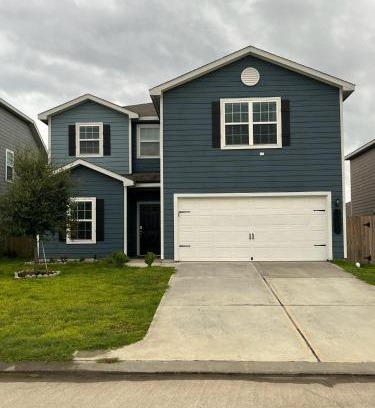 Magnolia House | Magnolia Blooms