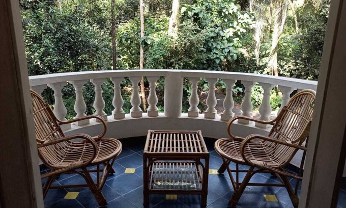 Dongorim Apartment | Magnolia Serene white house!9 min walk from sunset beach