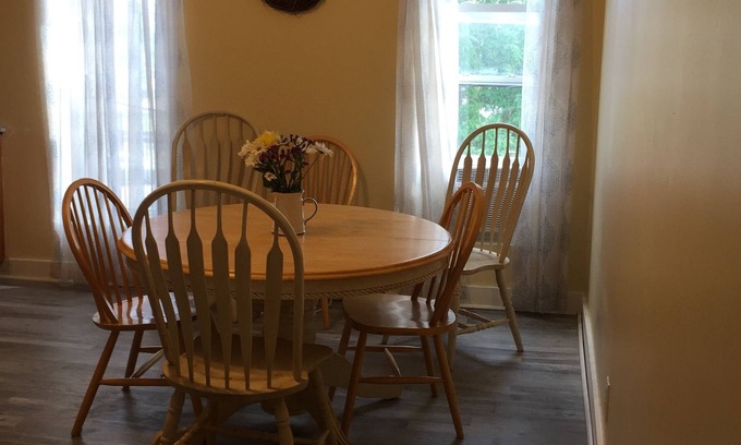 Morrison Apartment | Mahaffeys On Main St. #MOMS