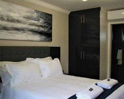 Brits Bed & Breakfast | Mahem Manor Guesthouse