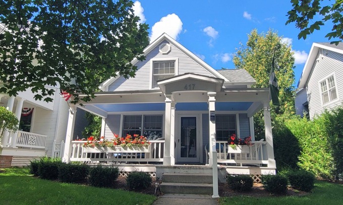 Harbor Springs House | Main Street Charming Home - Just renovated!