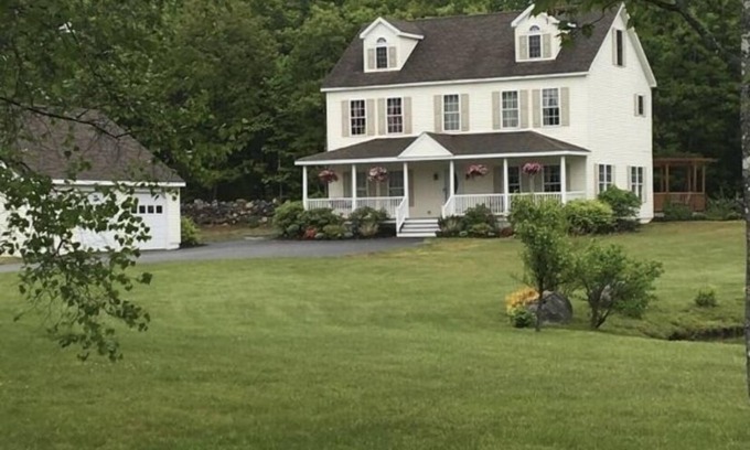 Wiscasset House | Maine Village Properties 5 AC units, sleeps 16