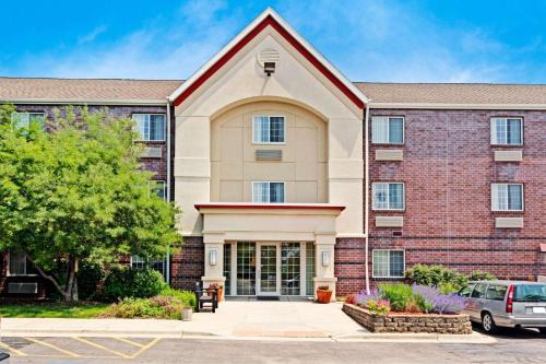 Hoffman Estates Hotel | MainStay Suites Chicago Hoffman Estates