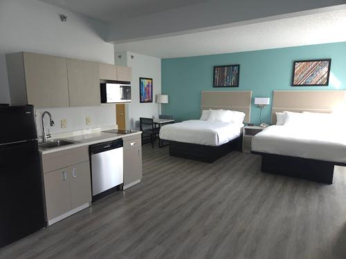 Le Claire Hotel | MainStay Suites LeClaire - Quad Cities