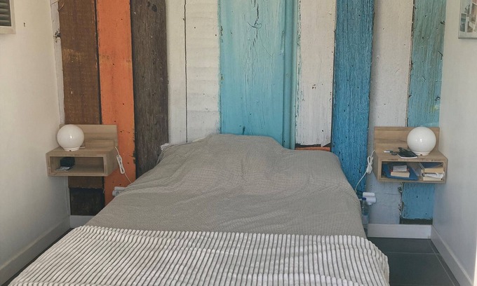 LʼAiguillon-sur-Mer House | Maison de Pêcheur Vendéenne