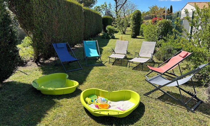 Vaux-sur-Mer House | Maison 6 Couchages Proche Centre-ville Avec Grand Jardin. Animaux Acceptés