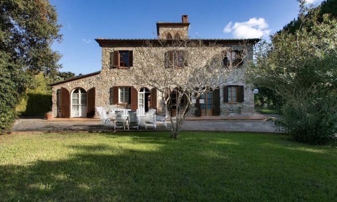 San Vincenzo Apartment | Maison Antoinette - Violet