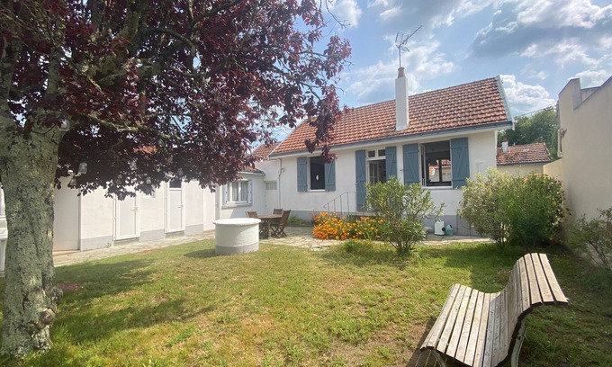 Le Cormier House | Maison Atypique Située à la Plaine sur mer à 150 m de la Plage