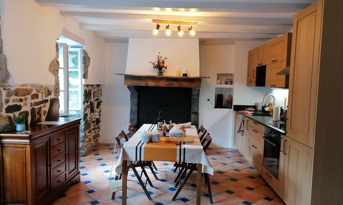 Irissarry House | Maison Avec Jardin, 6 à 8 Personnes