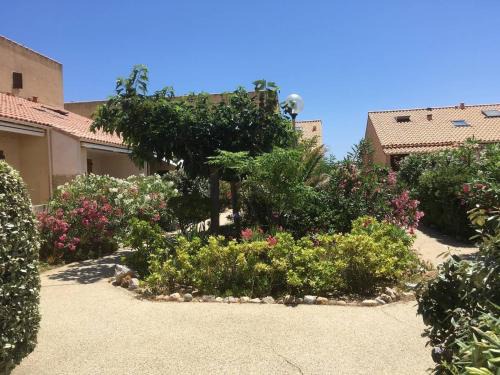 Leucate Villa | Maison avec Mezzanine et Terrasse, 4 couchages, à 50m de la Plage - Port Leucate - FR-1-81-534