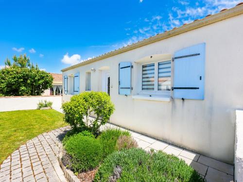 Chateau-d'Olonne House | Maison calme proche plage avec jardin et terrasse - FR-1-197-500