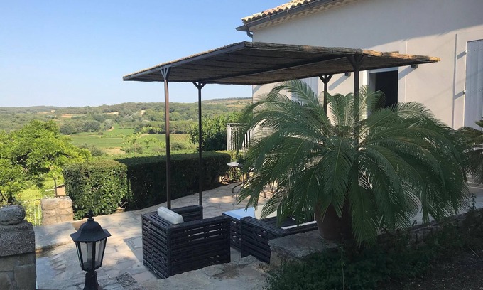 Tresques Apartment | Maison Carrée