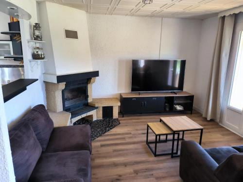 Mezzavia House | Maison chaleureuse à Ajaccio avec vue sur le jardin