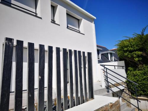 Le Fort Bloque House | Maison contemporaine refaite à neuf - À 50M de l'océan