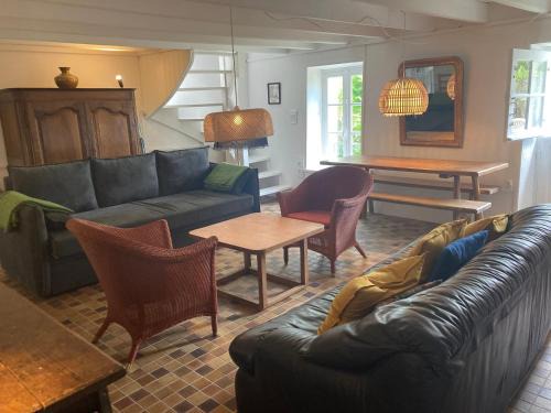 Locmaria House | Maison cosy à Locmaria, 6 pers, 1 km plage, grand jardin, animaux ok - FR-1-418-256