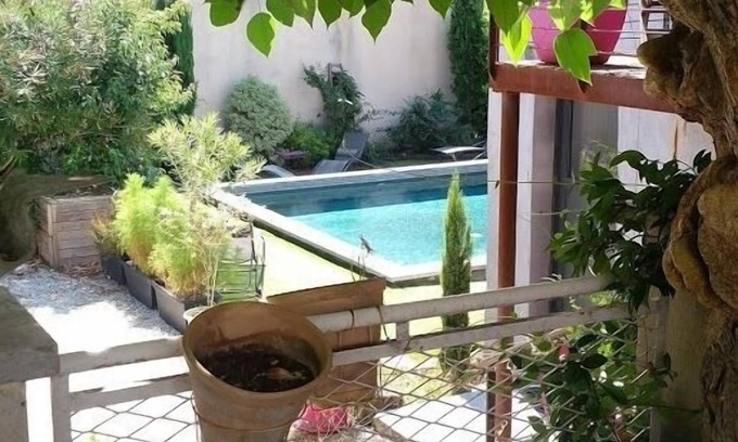 Rasteau House | Maison D'hôtes Côté Cour