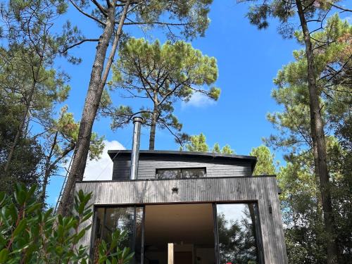 Saint-Jean-de-Monts House | Maison dans les arbres, proche plage, cheminée, jardin, parking - FR-1-652-46