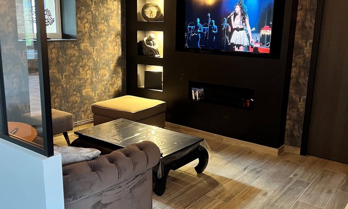 Fontenay-le-Pesnel House | Maison de Bourg Avec Salle de Jeux