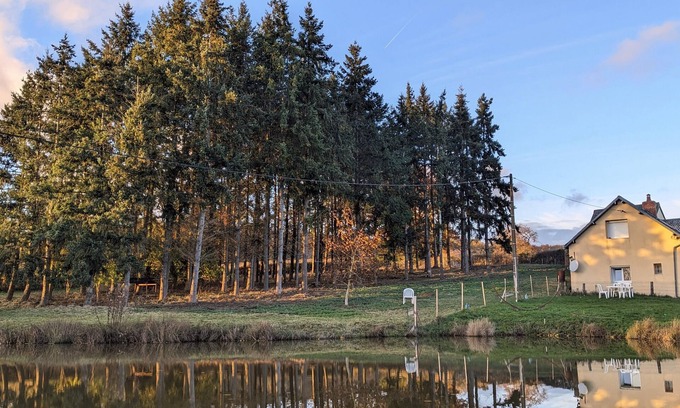 Saint-Emiland Other | Maison de Campagne Avec son Étang Privé, Gite L'etang des Soays