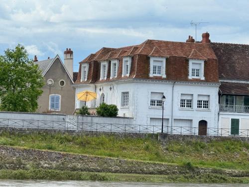 Selles-sur-Cher House | Maison de charme au bord du Cher, proche de Beauval et des Châteaux de la Loire