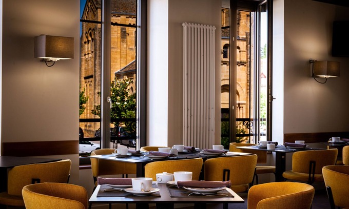 Charolles Hotel | Maison Doucet