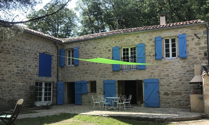 Feneyrols House | Maison en Campagne en Pleine Nature