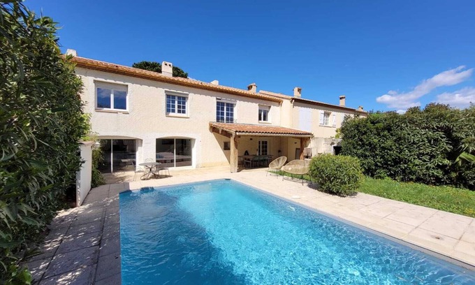 Villeneuve-les-Beziers House | Maison Familiale Avec Piscine Entièrement Rénovée